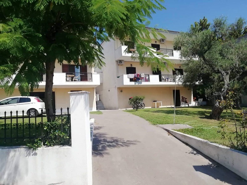 Vila Karatasos 2
