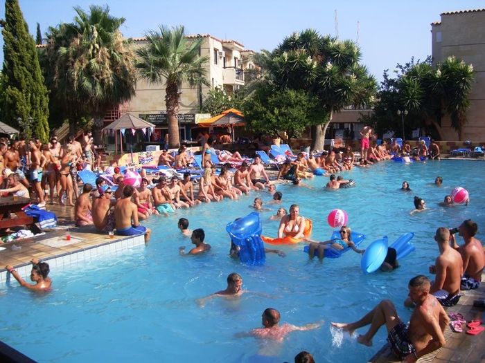 Pambos Napa Rocks