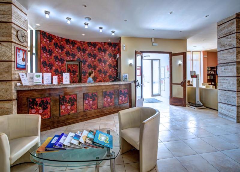 Golden Sands Hotel