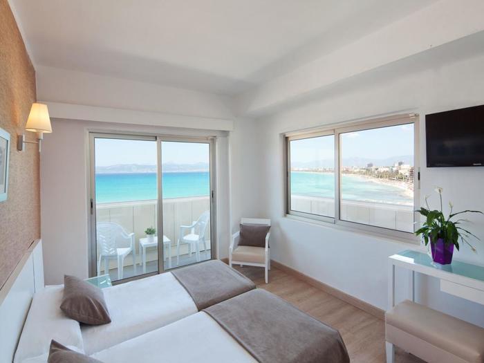 Hotel Whala Beach