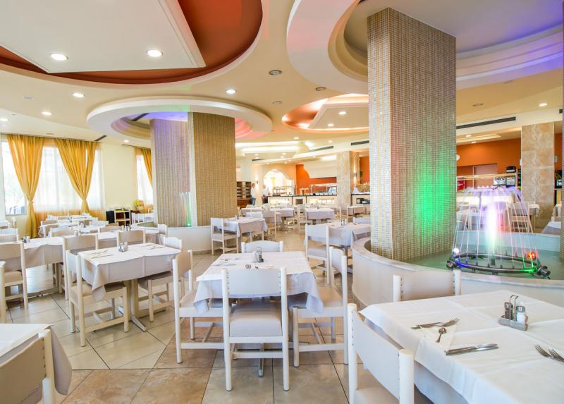 Pegasos Deluxe Beach Hotel