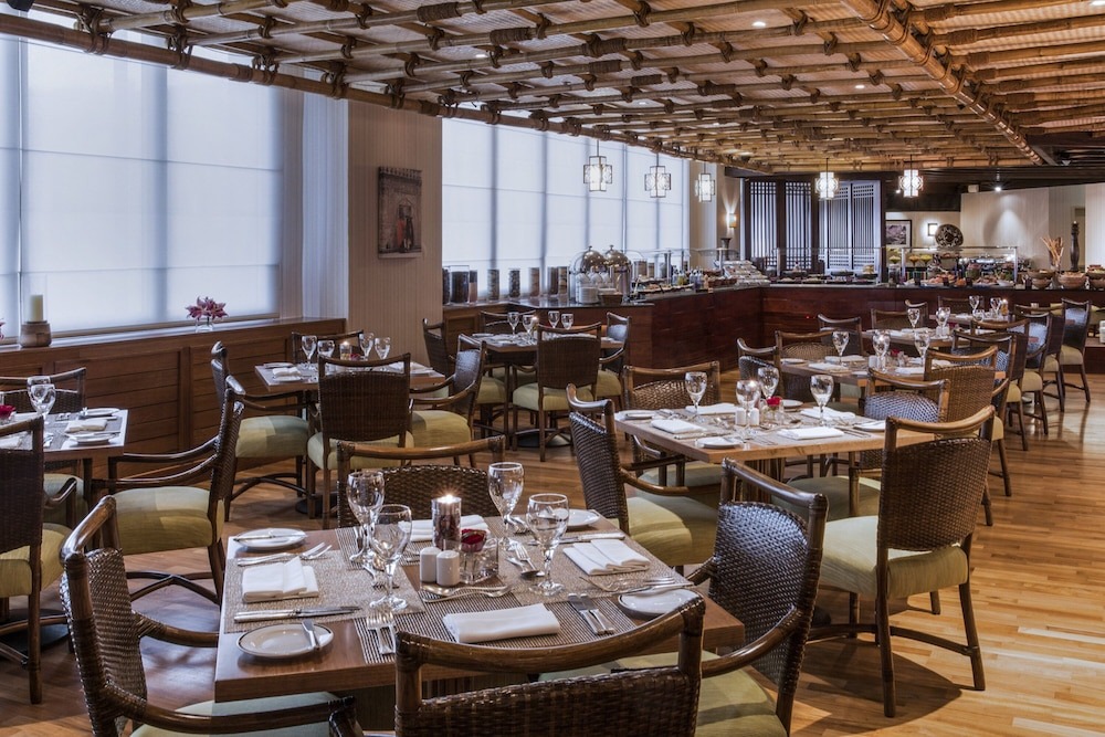 Crowne Plaza Dubai Deira