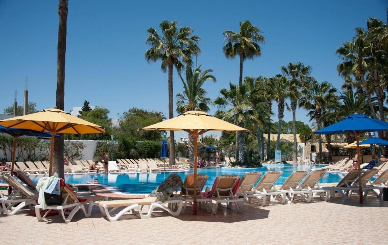 Nesrine Hotel