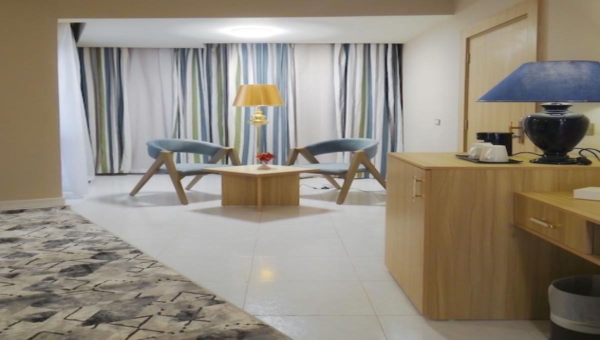 Diamond Beach Hotel