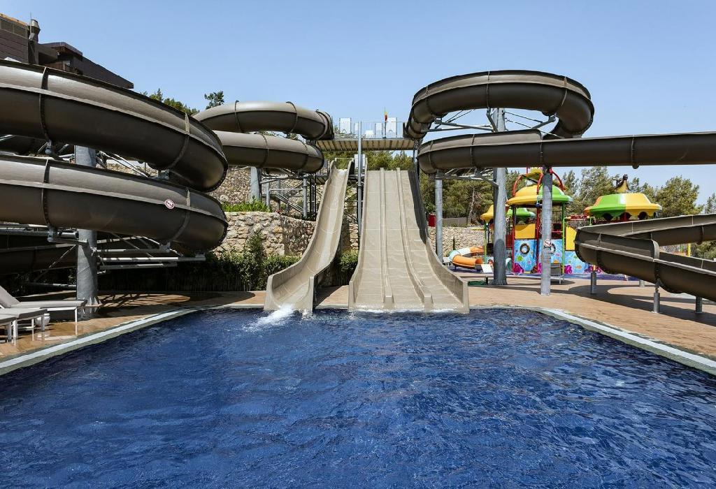 Titanic Luxury Collection Bodrum