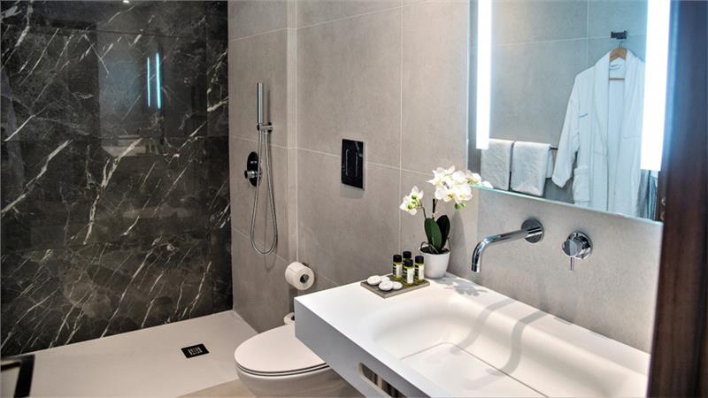 Melpo Antia Hotel and Suites