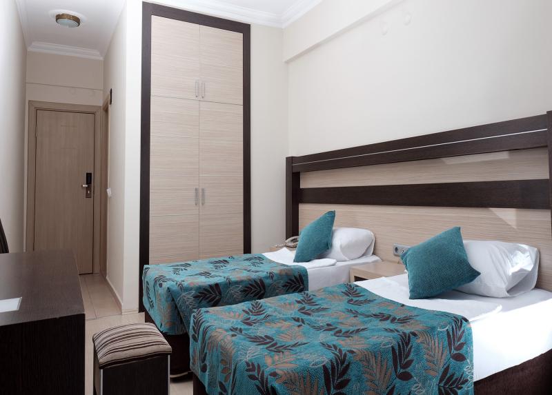 Cimen Hotel