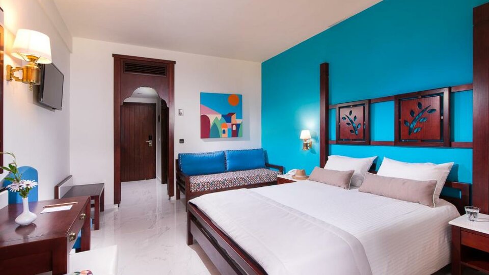Simantro Resort