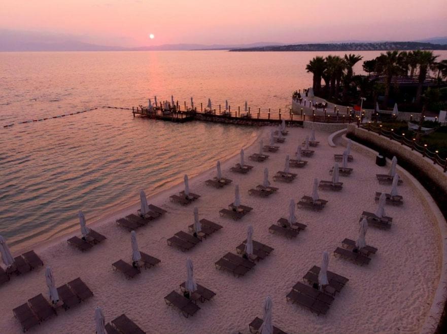 Reges A Luxury Collection Resort & Spa