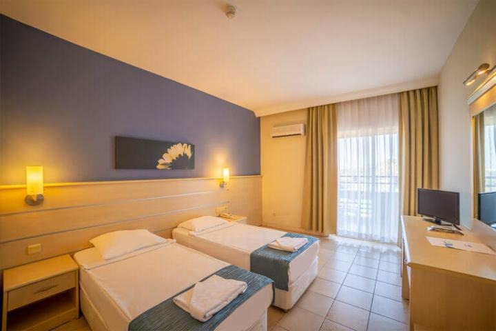 Aska Bayview Hotel