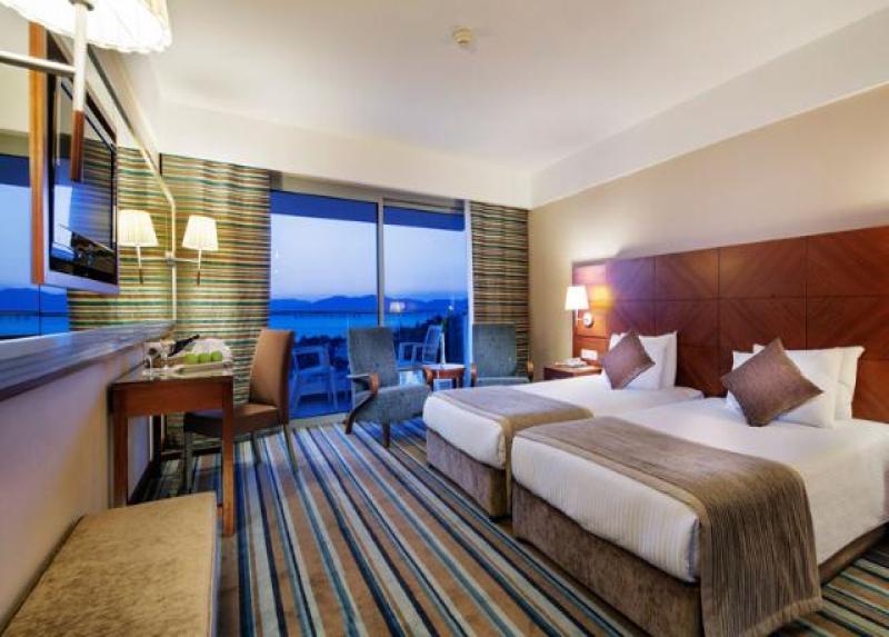 Pine Bay Holiday Resort Hotel