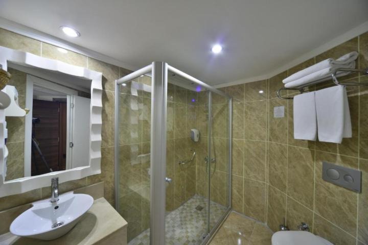 Hotel Linda Resort