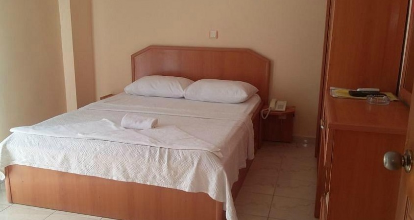 Grand Nett Hotel