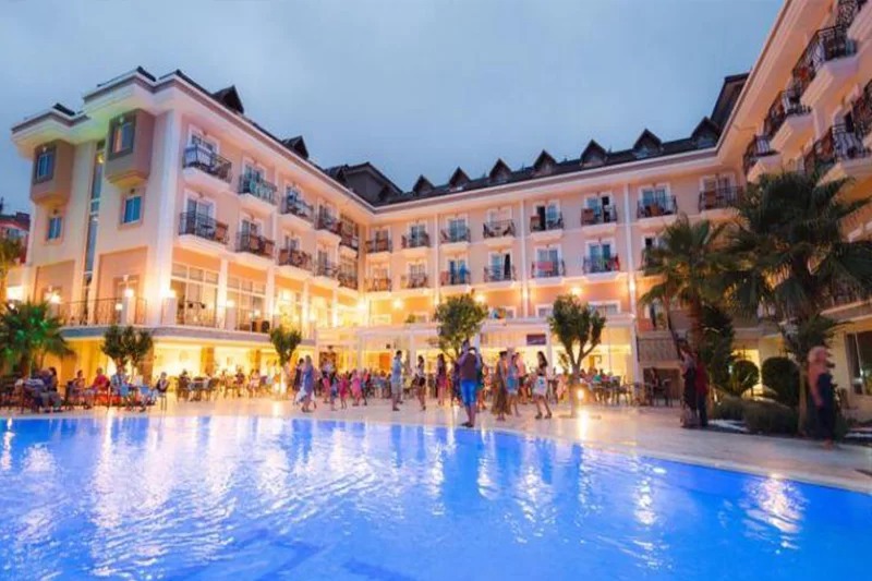 Loceanica Beach Resort Hotel