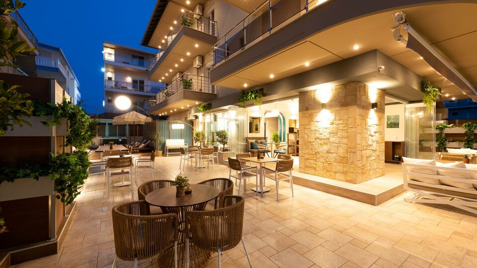 Elle Rooms and Suites
