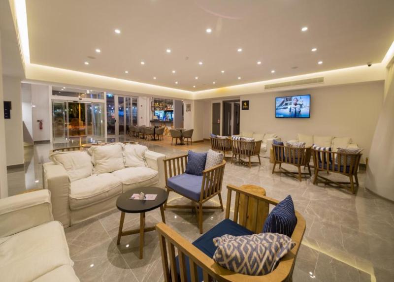 Protaras Plaza Hotel