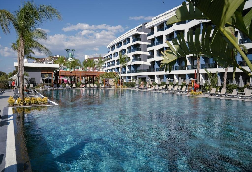 Liu Resorts