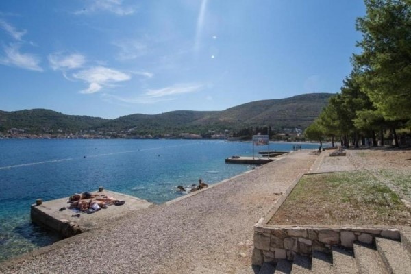 Hotel Issa