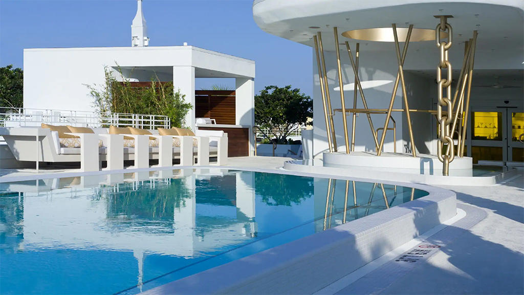 Dream South Beach by Hilton