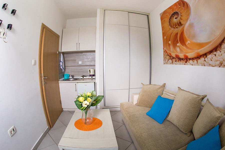 Vila D & B