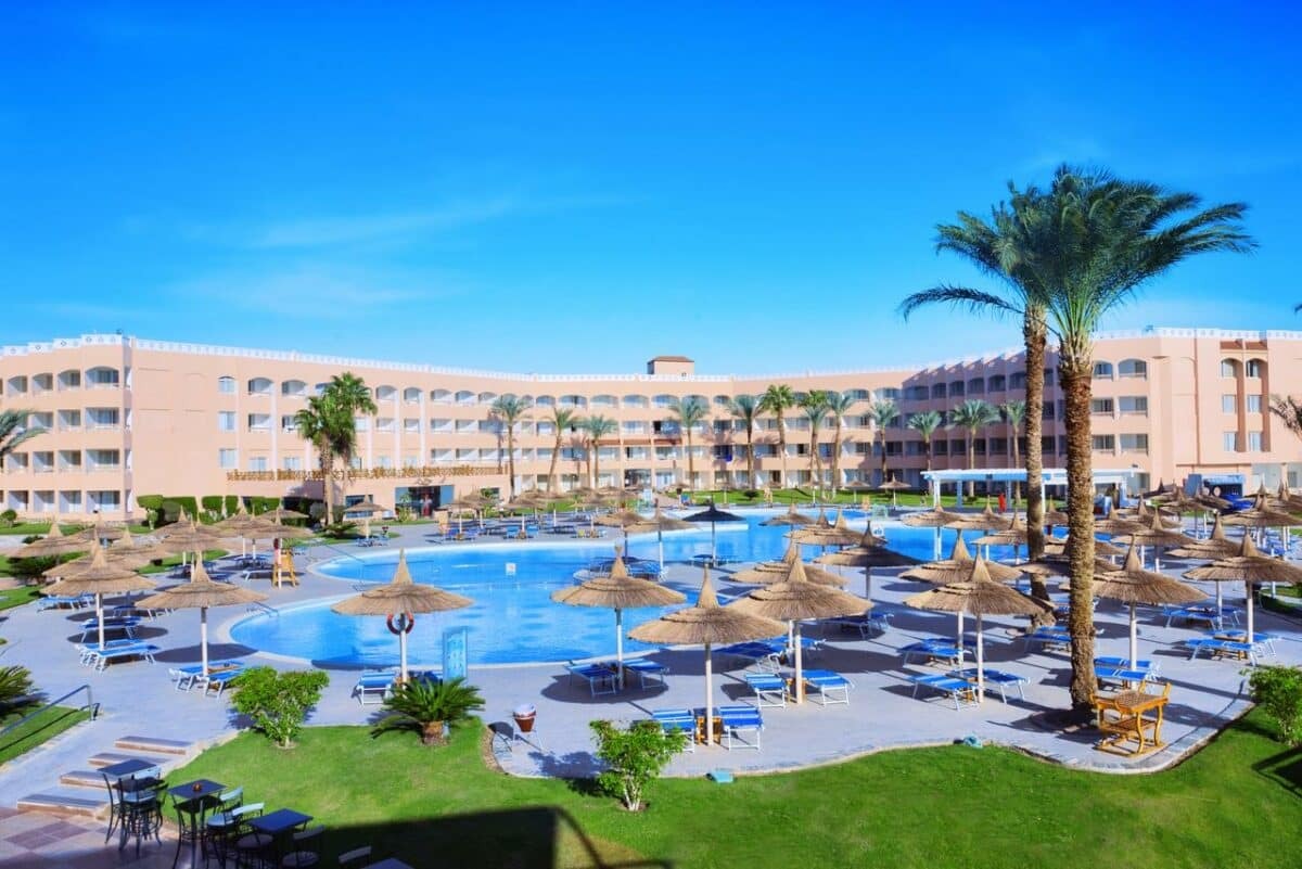 Pick Albatros Beach Resort