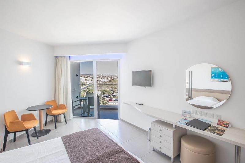 Hotel Vassos Nissi Plage