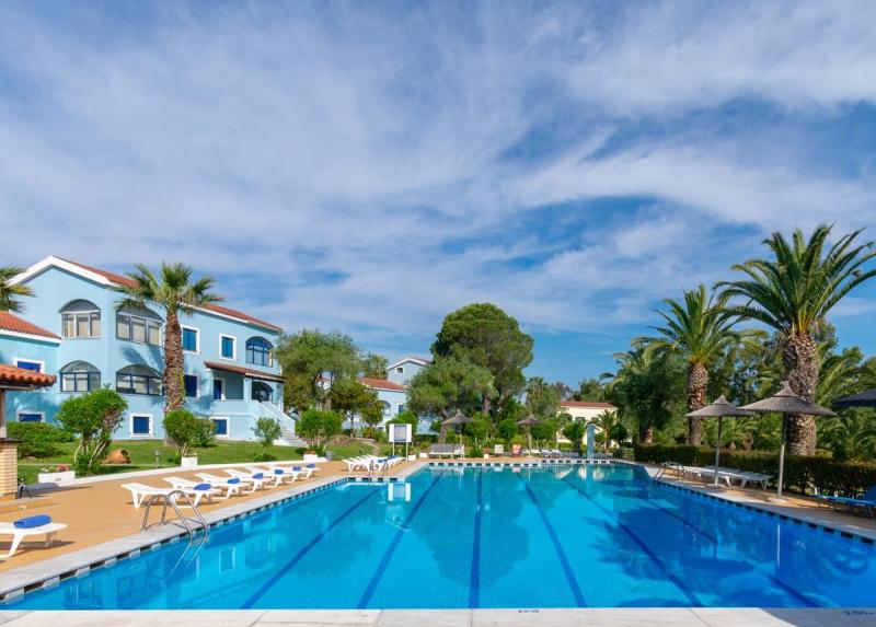 Govino Bay Aparthotel