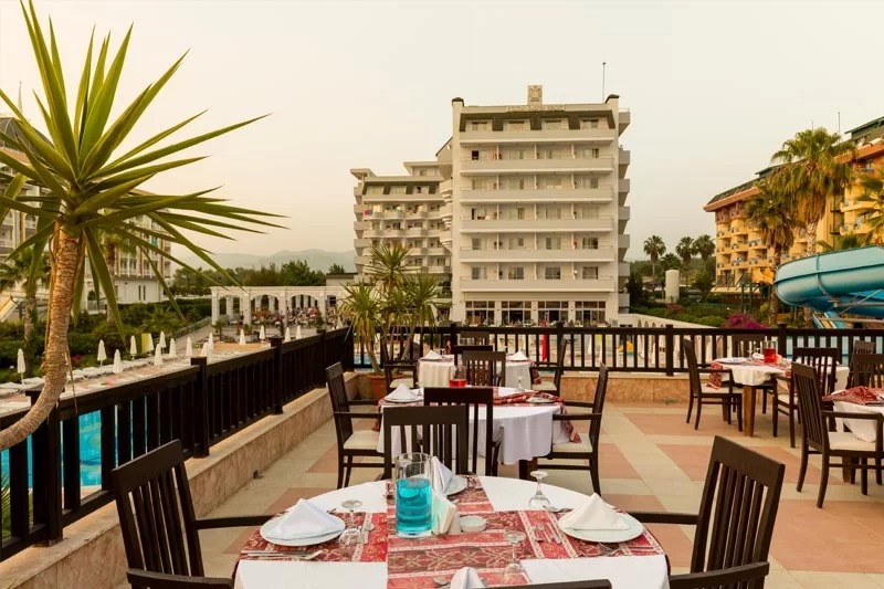 Holiday Garden Resort Hotel