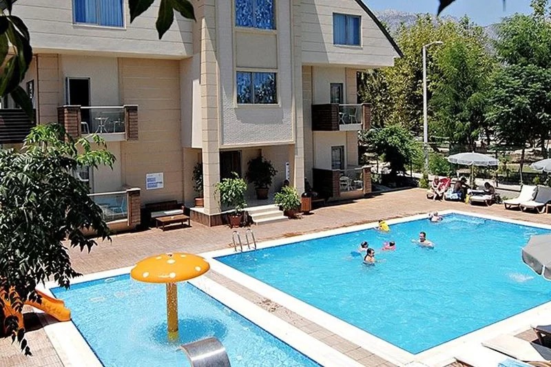 Ambassador Plaza Hotel