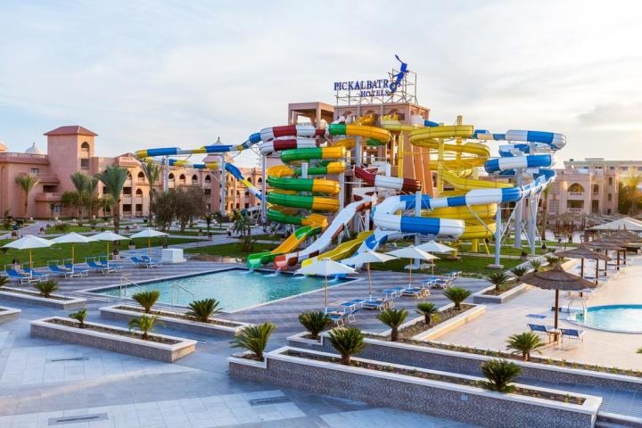 Pick Albatros Aqua Park