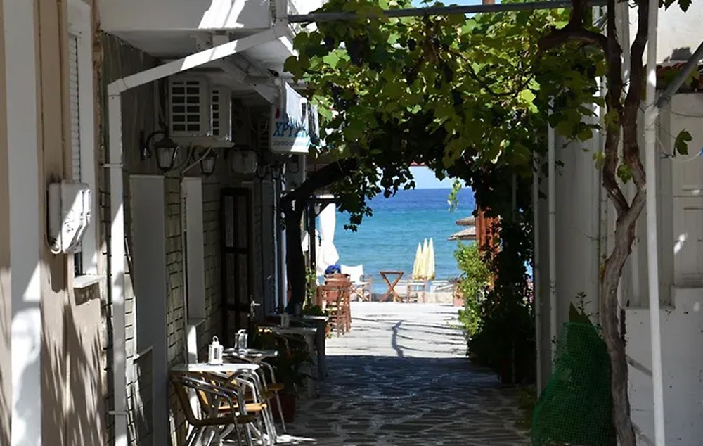 Vila Chrisi Akti
