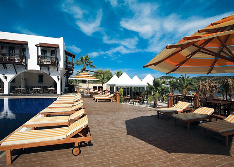 Costa Bitezhan Beach Hotel