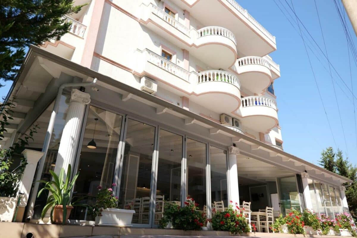 Hotel Alpha