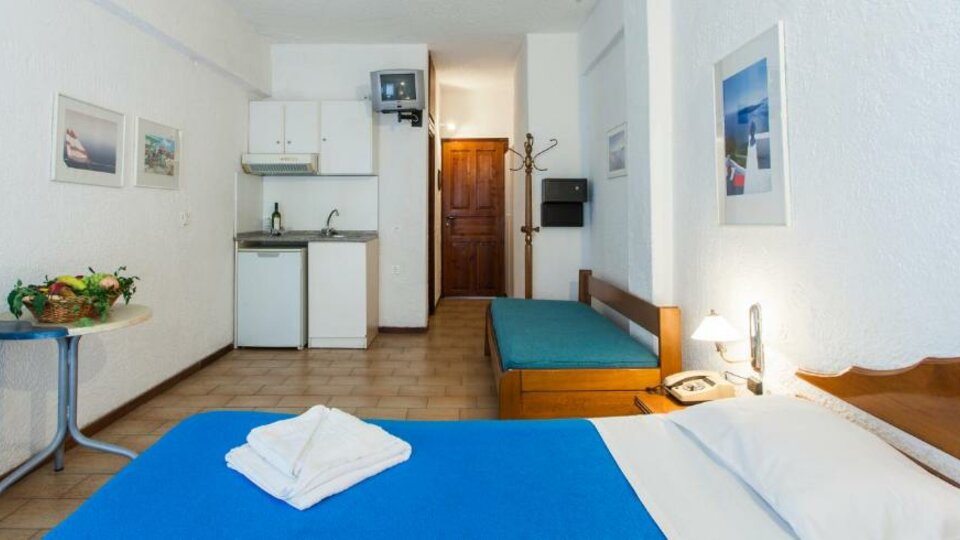 Golden Beach Hotel