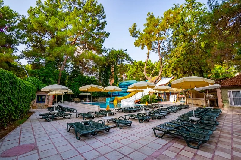Armas Kaplan Paradise Hotel