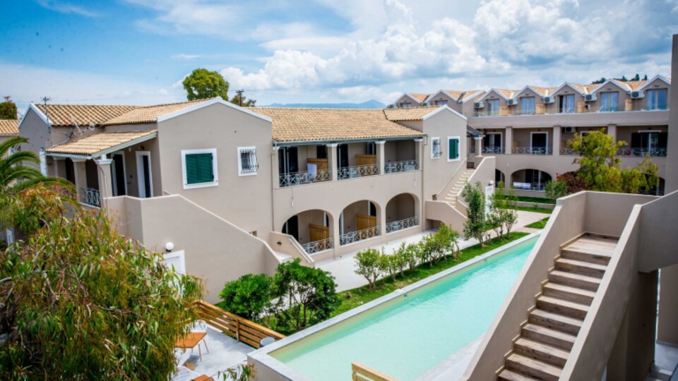 Amour Holiday Resort
