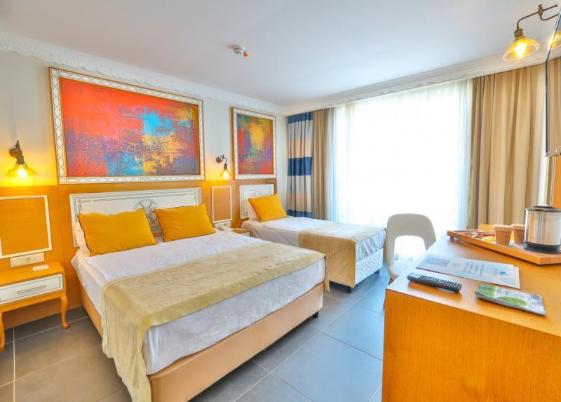 Crystal Club World Of Colours Hotel