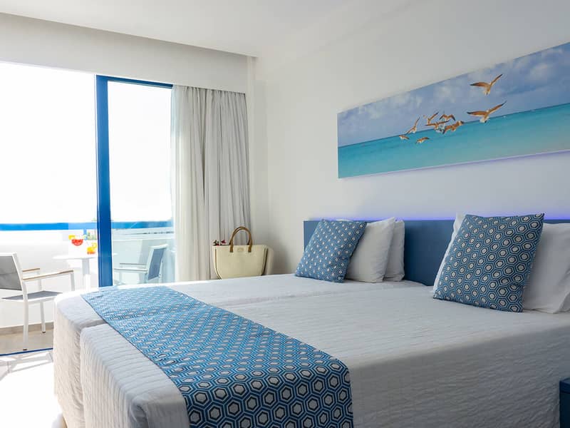 Hotel Anonymous Beach