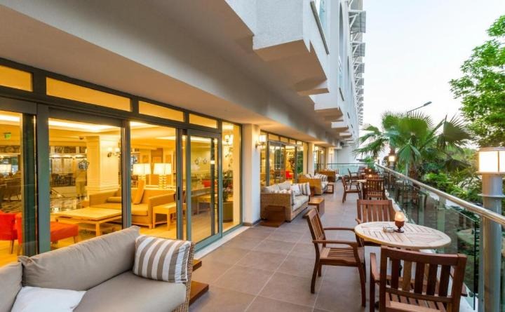 Side Star Beach Hotel