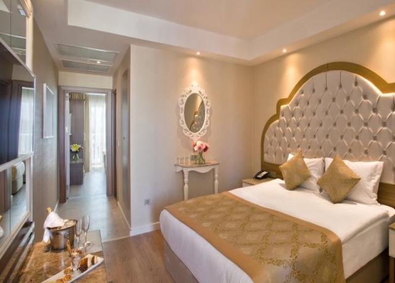Side Premium Hotel