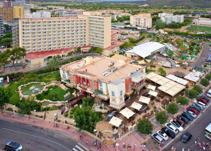 Sol Katamandu Park & Resort Hotel