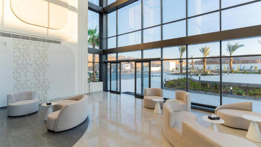 Diamond Palm Resort