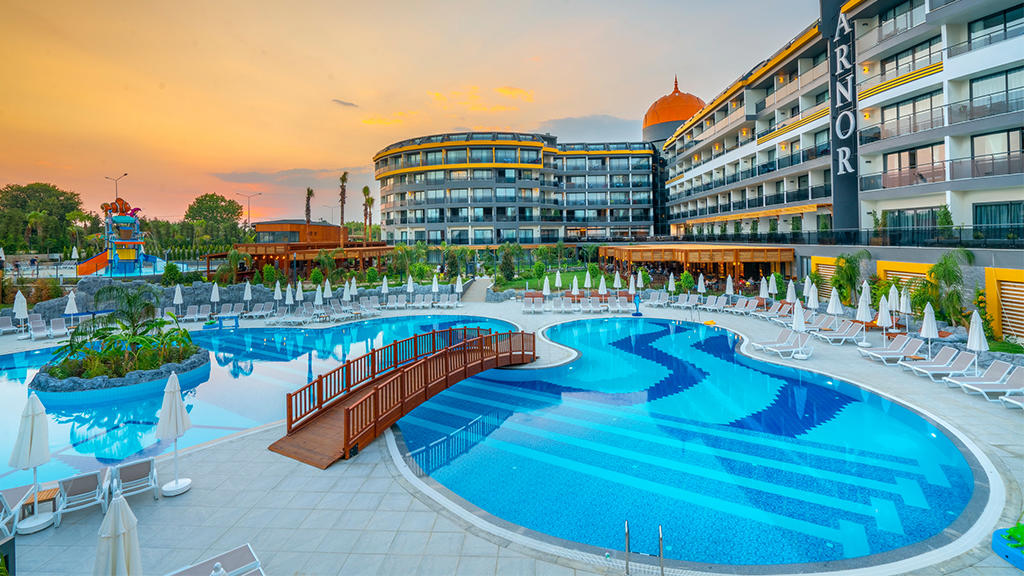 Arnor De Luxe Hotel and Spa