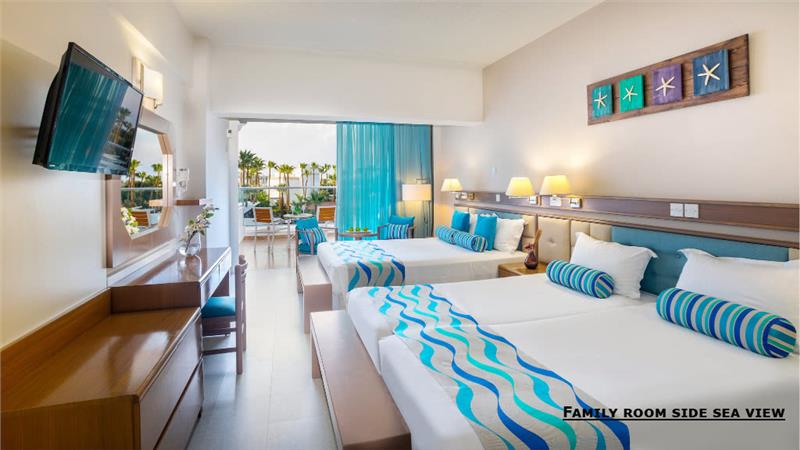 Cavo Maris Hotel
