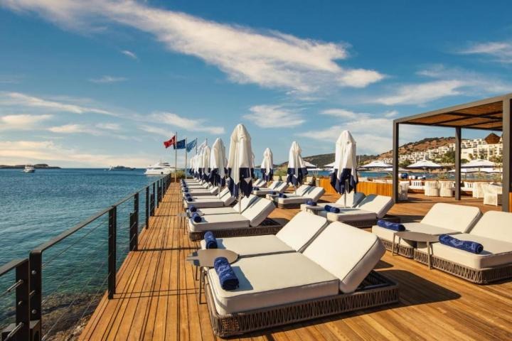 Kaya Palazzo Resort and Residences Le Chic