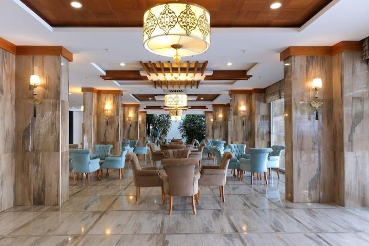 Blue Wave Suite Hotel