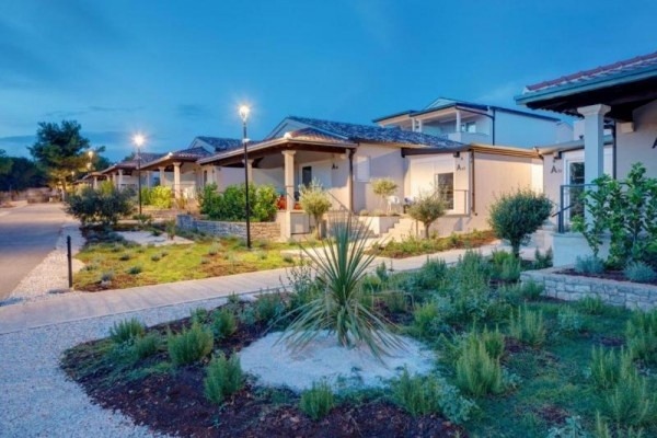Resort Gava Waterman Milna