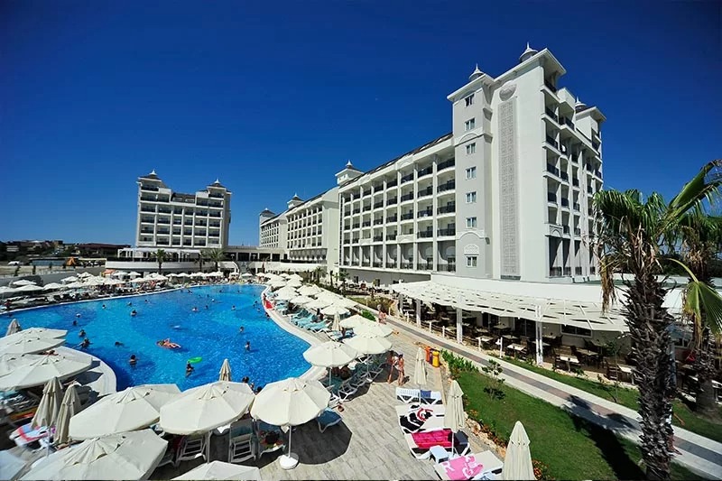 Lake & River Side Hotel & Spa