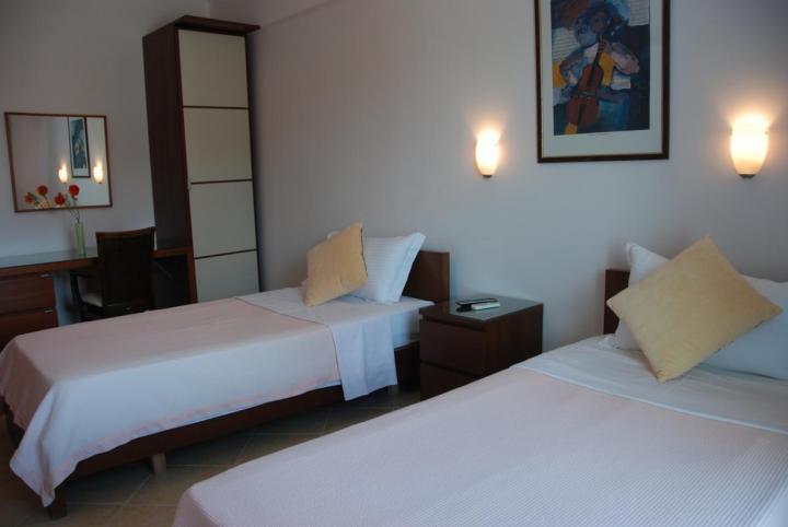 Hotel Oasis