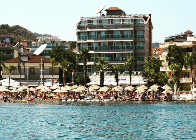 Maris Beach Hotel